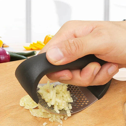 Premium Stainless Steel Garlic Press – Effortless Crushing and Mincing